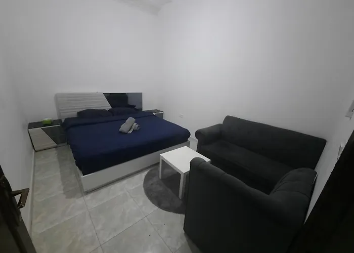 Full Studio Apartment 2905